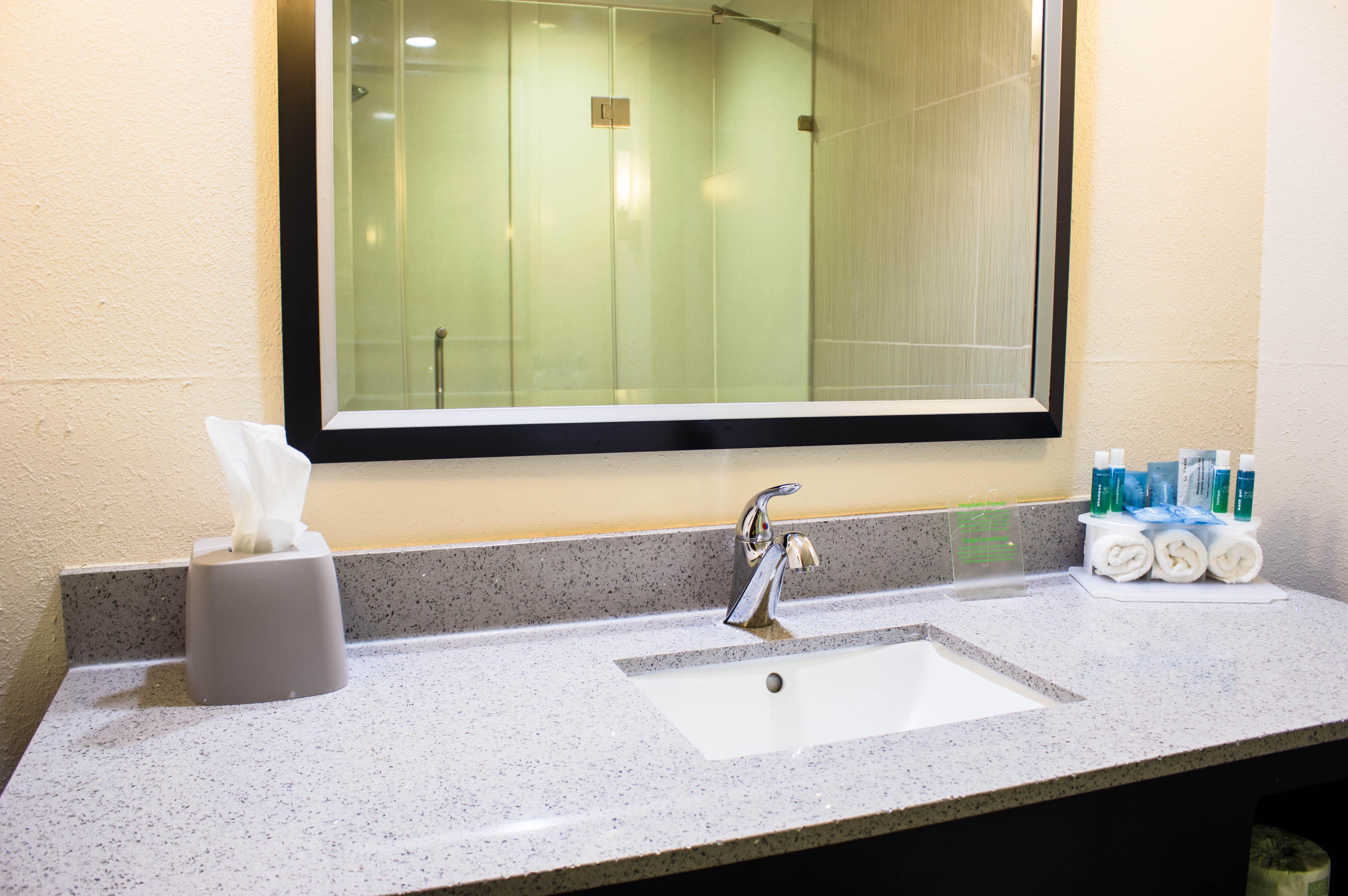 Holiday Inn Express & Suites Havelock Northwest New Bern By Ihg Exterior photo